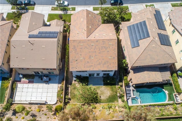22545 Breakwater Way, Saugus, CA 91350 — photo 27 of 32