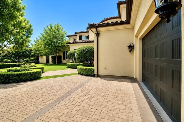 2411 Doolittle Avenue, Arcadia, CA 91006 — photo 3 of 30