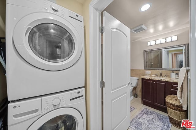 17914 Magnolia Boulevard 130, Encino, CA 91316 — photo 14 of 28