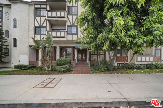 17914 Magnolia Boulevard 130, Encino, CA 91316 — photo 28 of 28