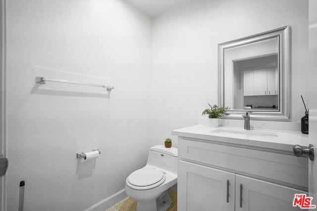 333 Westminster Avenue 104, Los Angeles, CA 90020 — photo 19 of 50