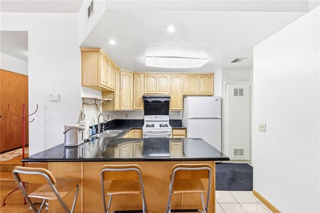 32 Brownfield Lane, Pomona, CA 91766 — photo 7 of 30