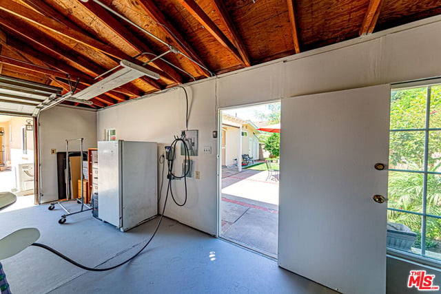 10530 Dolan Avenue, Downey, CA 90241 — photo 27 of 37