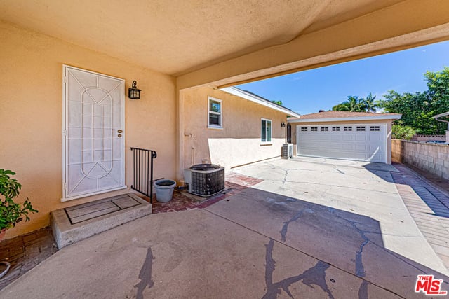 10530 Dolan Avenue, Downey, CA 90241 — photo 30 of 37