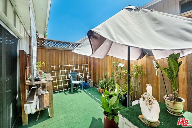 4040 Grand View Boulevard 60, Los Angeles, CA 90066 — photo 19 of 25