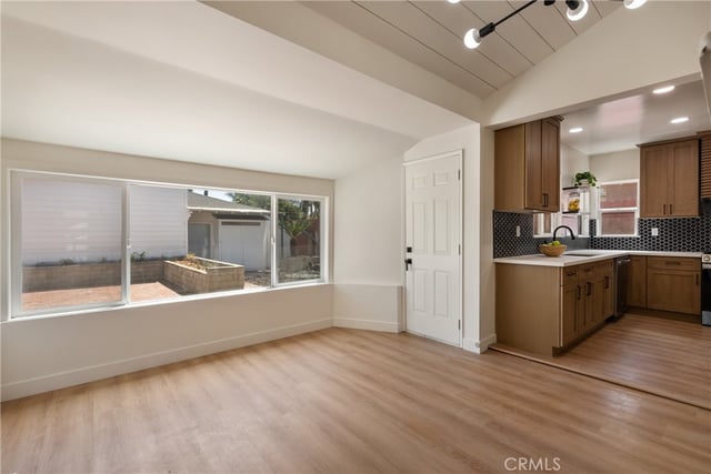 2280 San Francisco, Long Beach, CA 90806 — photo 12 of 38