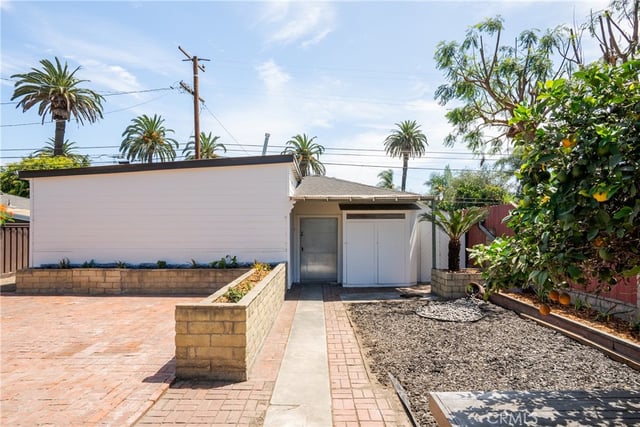 2280 San Francisco, Long Beach, CA 90806 — photo 31 of 38