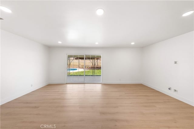 1020 Whitcomb, Simi Valley, CA 93065 — photo 11 of 32