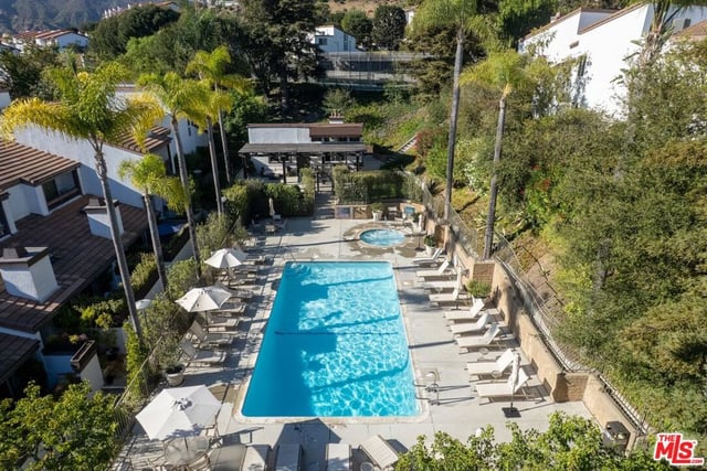 17253 Palisades Circle, Los Angeles, CA 90272 — photo 22 of 35