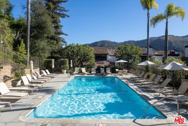 17253 Palisades Circle, Los Angeles, CA 90272 — photo 24 of 35