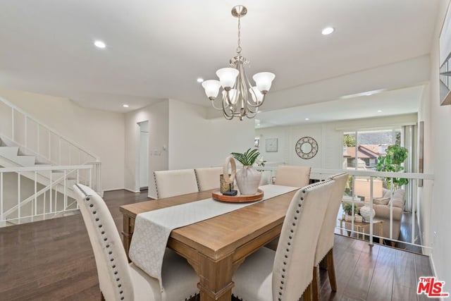 17253 Palisades Circle, Los Angeles, CA 90272 — photo 5 of 35