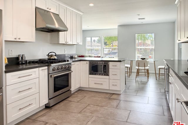 10930 Crossdale Avenue, Downey, CA 90241 — photo 7 of 16