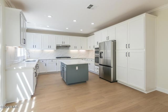 185 Laurel Wood Court, Simi Valley, CA 93065 — photo 8 of 49