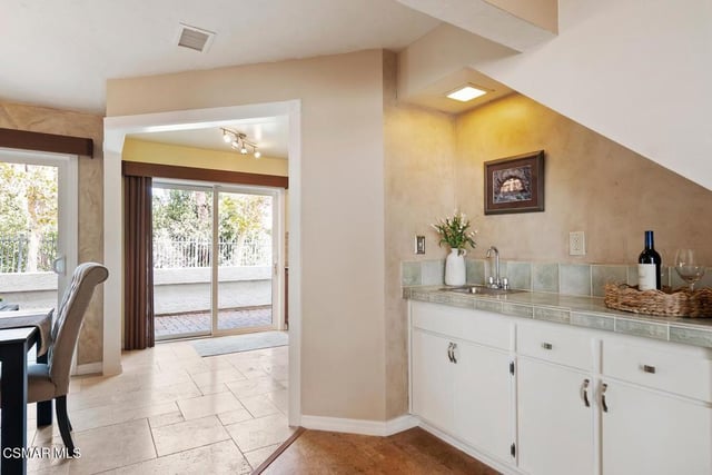 1425 Calle Lozano, Camarillo, CA 93012 — photo 10 of 45