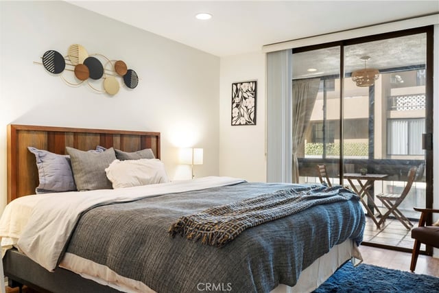 740 N Kings Road 208, Los Angeles, CA 90069 — photo 13 of 26