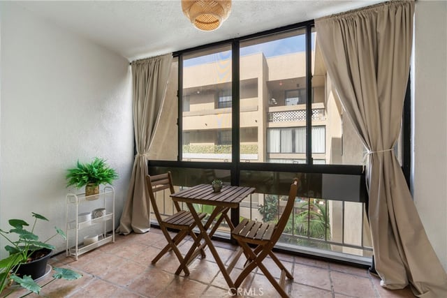 740 N Kings Road 208, Los Angeles, CA 90069 — photo 16 of 26