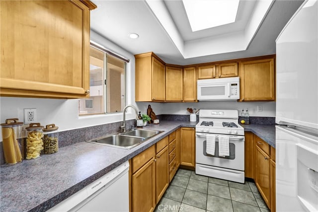 430 N Holliston 104, Pasadena, CA 91106 — photo 15 of 34