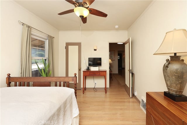 404 N Vinedo Avenue, Pasadena, CA 91107 — photo 13 of 24