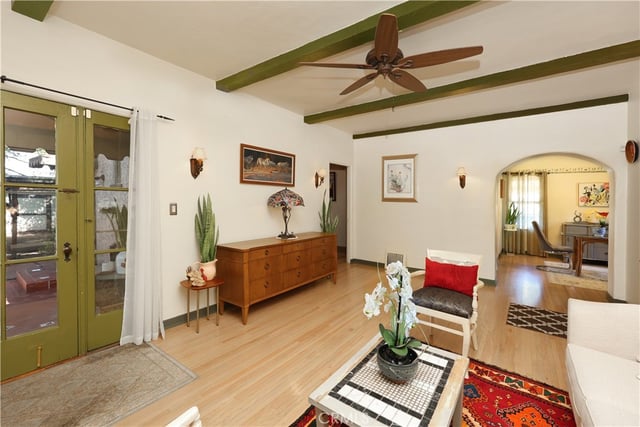 404 N Vinedo Avenue, Pasadena, CA 91107 — photo 3 of 24