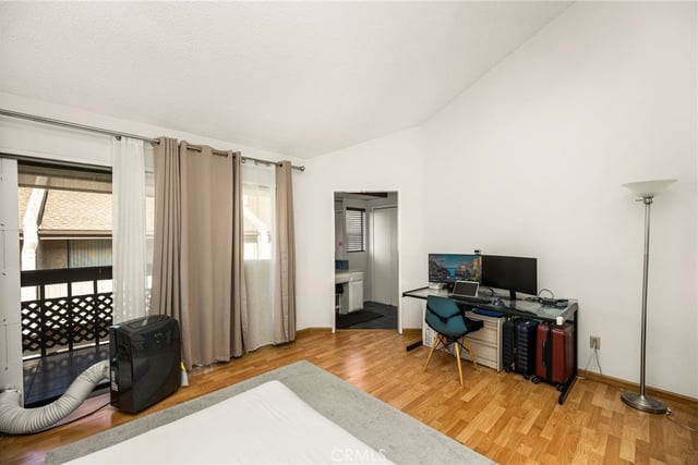 320 W 220th Unit 4, Carson, CA 90745 — photo 32 of 37