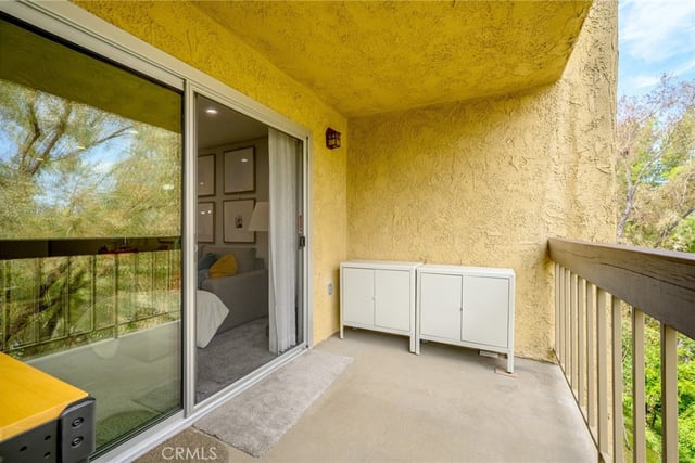 3481 Stancrest Drive 206, Glendale, CA 91208 — photo 9 of 35