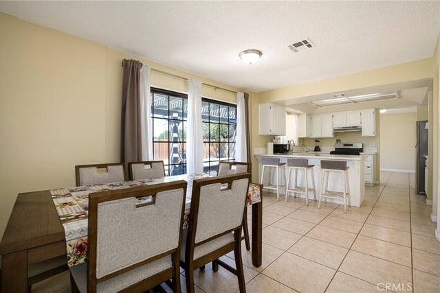 5389 Evergem Avenue, Palmdale, CA 93552 — photo 14 of 40