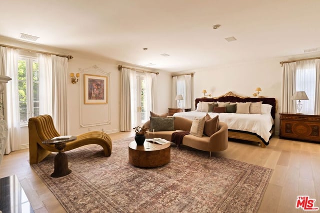 166 N Mccadden Place, Los Angeles, CA 90004 — photo 19 of 37