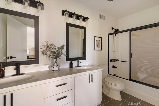 2054 Kenilworth, Los Angeles, CA 90039 — photo 20 of 32