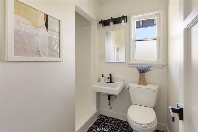 2054 Kenilworth, Los Angeles, CA 90039 — photo 22 of 32