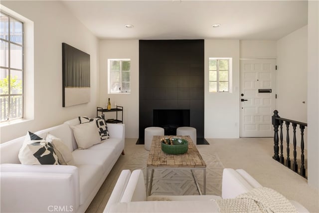 2054 Kenilworth, Los Angeles, CA 90039 — photo 7 of 32