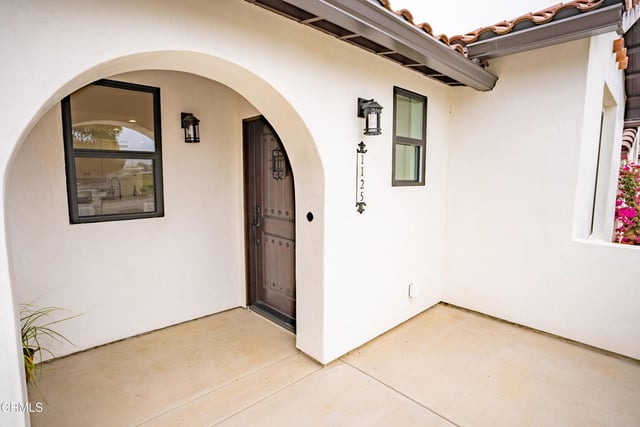 1125 W 2nd Street, Oxnard, CA 93030 — photo 7 of 38