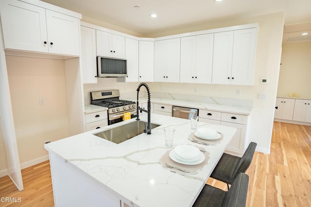 1141 W 2nd Street, Oxnard, CA 93030 — photo 11 of 39