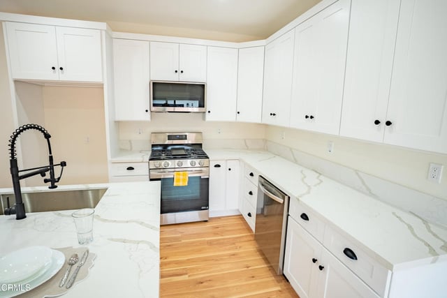 1141 W 2nd Street, Oxnard, CA 93030 — photo 12 of 39