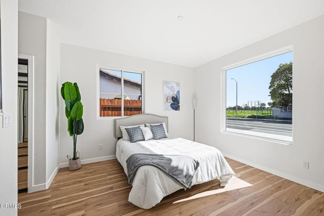 1131 W 2nd Street, Oxnard, CA 93030 — photo 16 of 43