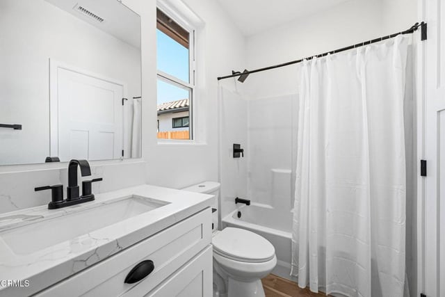 1131 W 2nd Street, Oxnard, CA 93030 — photo 20 of 43