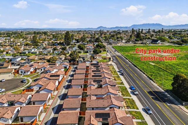 1131 W 2nd Street, Oxnard, CA 93030 — photo 3 of 43