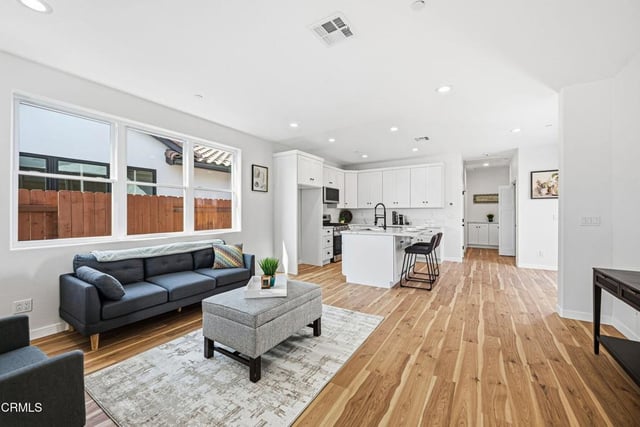 1131 W 2nd Street, Oxnard, CA 93030 — photo 7 of 43