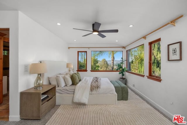 15012 Del Gado Drive, Sherman Oaks, CA 91403 — photo 17 of 37