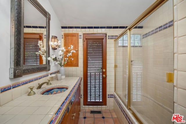 15012 Del Gado Drive, Sherman Oaks, CA 91403 — photo 22 of 37