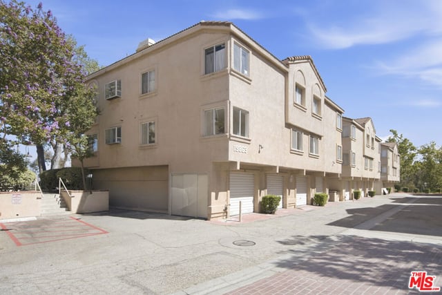 19863 Sandpiper Place 105, Newhall, CA 91321 — photo 28 of 33