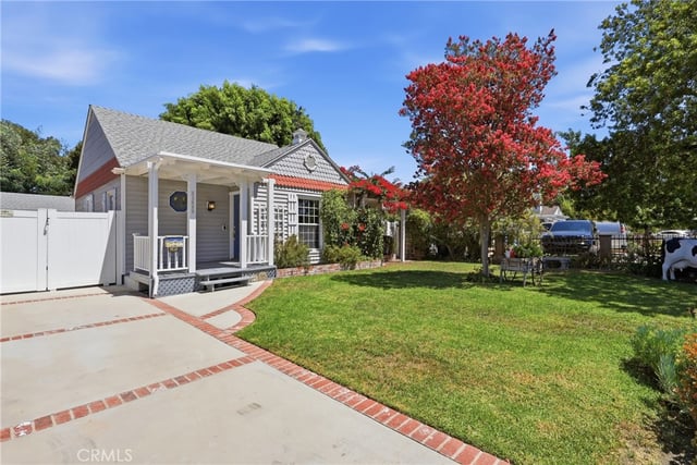 11957 Collins Street, Valley Village, CA 91607 — photo 3 of 42