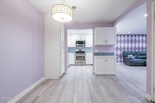 1043 Waltham Road E, Simi Valley, CA 93065 — photo 19 of 63