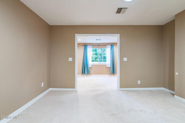 1043 Waltham Road E, Simi Valley, CA 93065 — photo 32 of 63