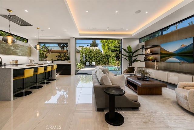 6517 Colgate Avenue, Los Angeles, CA 90048 — photo 9 of 50