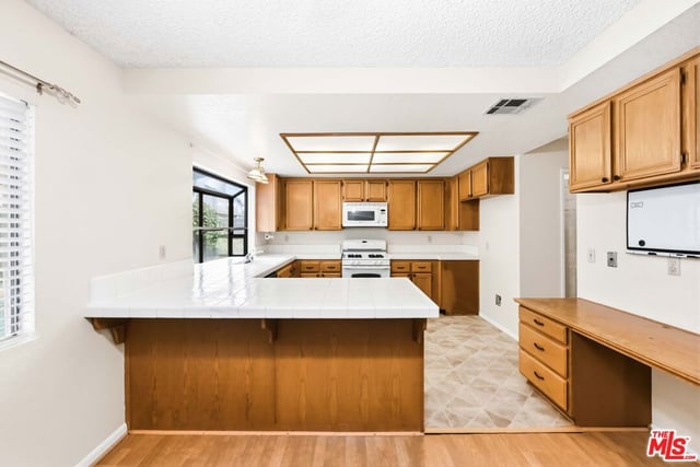 44138 Ruthron Avenue, Lancaster, CA 93536 — photo 13 of 43