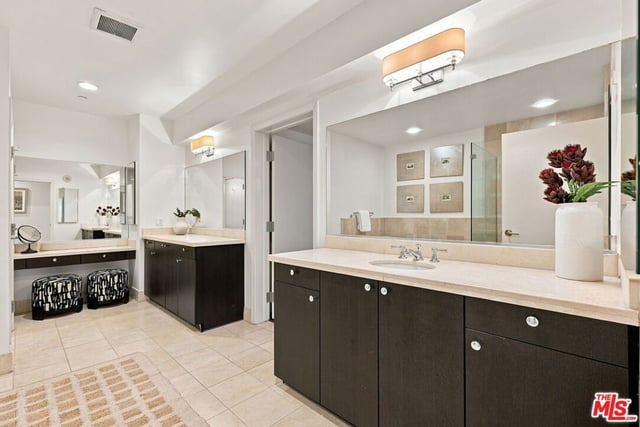 10800 Wilshire Boulevard 403, Los Angeles, CA 90024 — photo 42 of 58