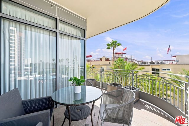 10800 Wilshire Boulevard 403, Los Angeles, CA 90024 — photo 48 of 58