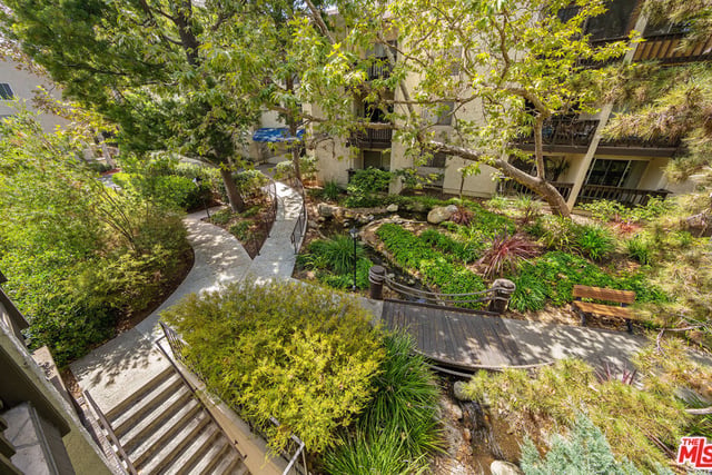 8207 Summertime Lane, Culver City, CA 90230 — photo 11 of 31