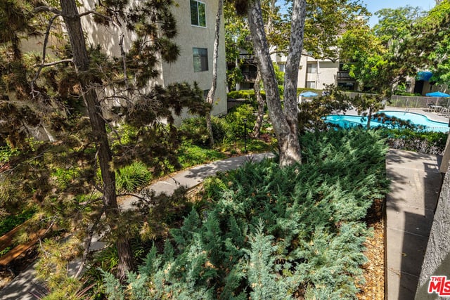 8207 Summertime Lane, Culver City, CA 90230 — photo 12 of 31