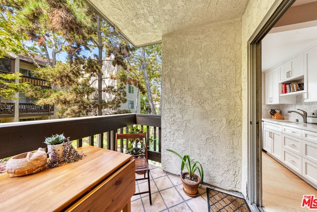 8207 Summertime Lane, Culver City, CA 90230 — photo 13 of 31